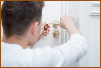 Interstate Locksmith Shop Mission, KS 913-364-2660 Interstate Locksmith Shop Mission, KS 913-364-2660 - 14-install-new-lock